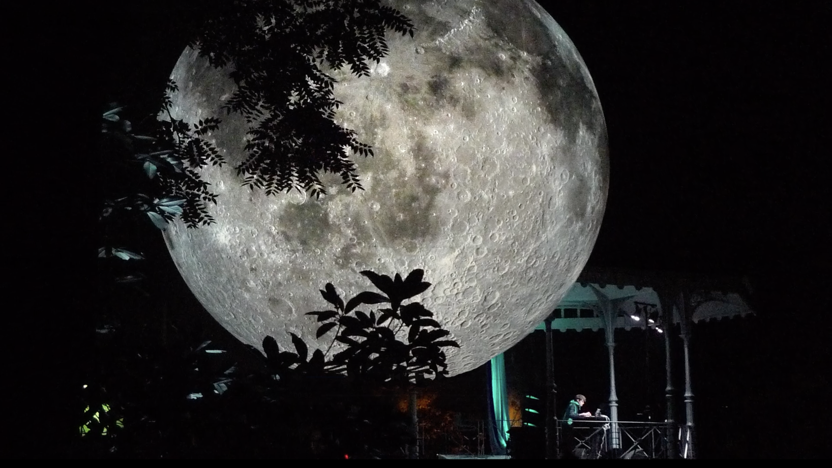 KLANGLICHT IM PARK – Licht, Klang und Kunst im Schwarzenberggarten in Wien